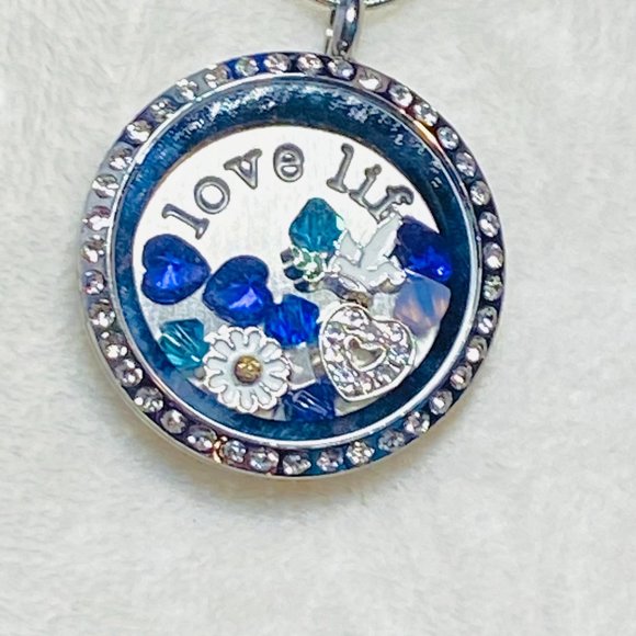 Custom Floating Locket Pendant with Chain - Picture 6 of 14